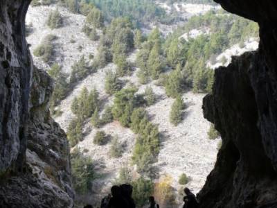 Cueva Negra - Senderismo Cañón del Río Lobos - espeleología; puente de octubre